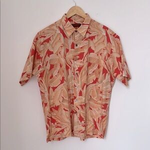 Tori Richard Honolulu 100% Cotton Lawn Hawaiian Button Down Shirt